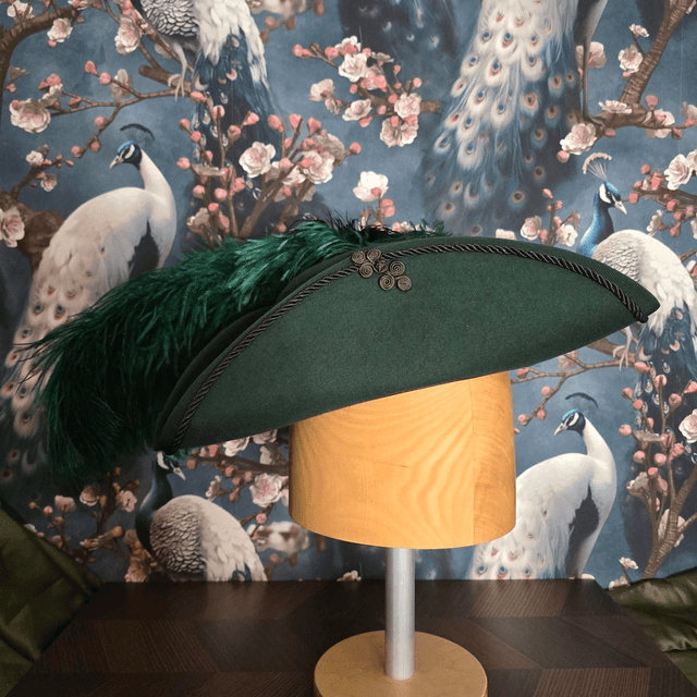 Tricorne vert et noir