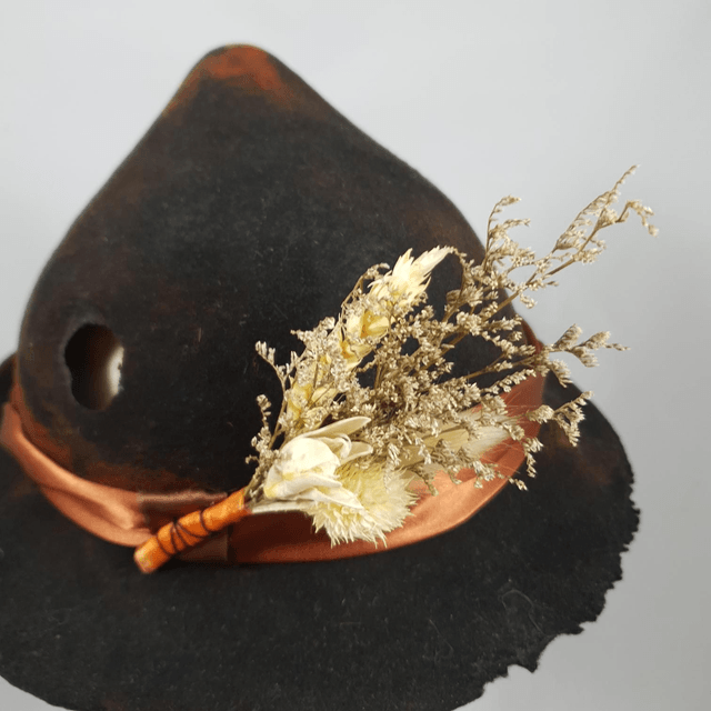 Chapeau Flower de sorcière vieilli