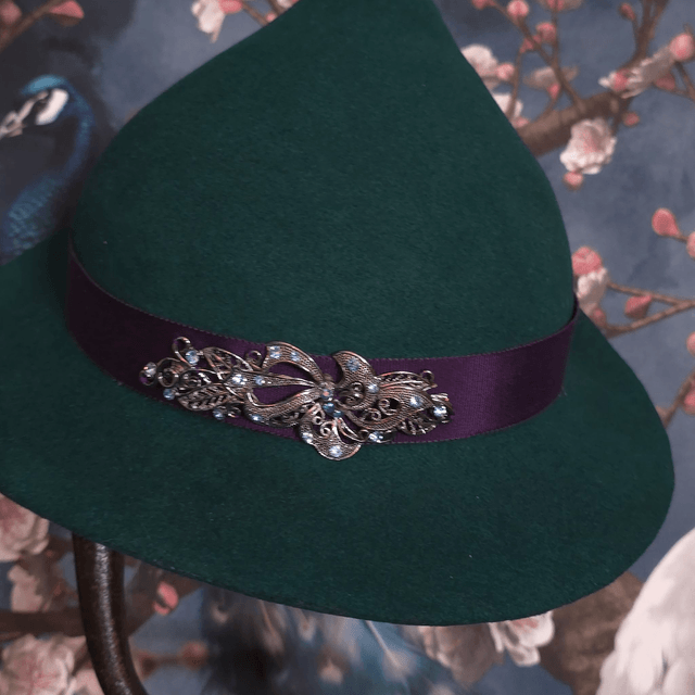 Chapeau Flower vert foncé à bijou