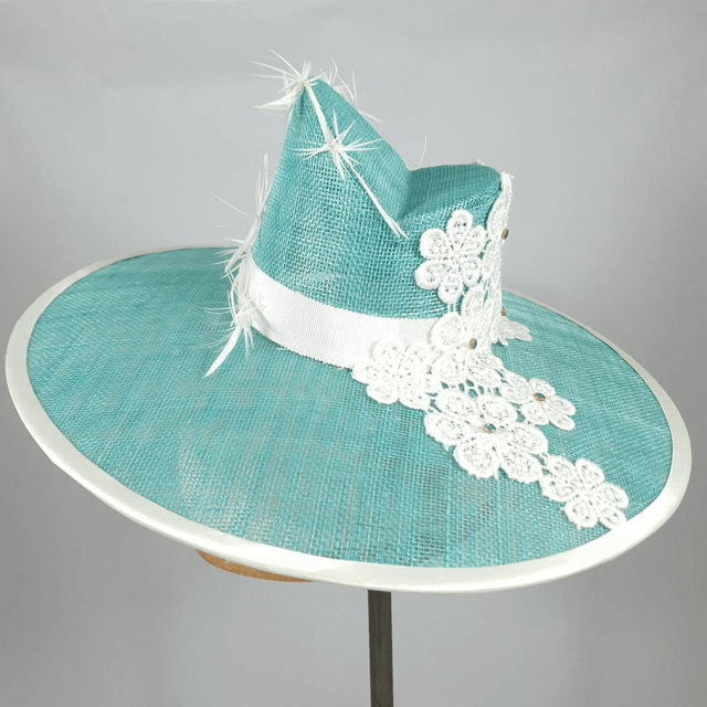 Midi capeline en sinamay bleu lagoon