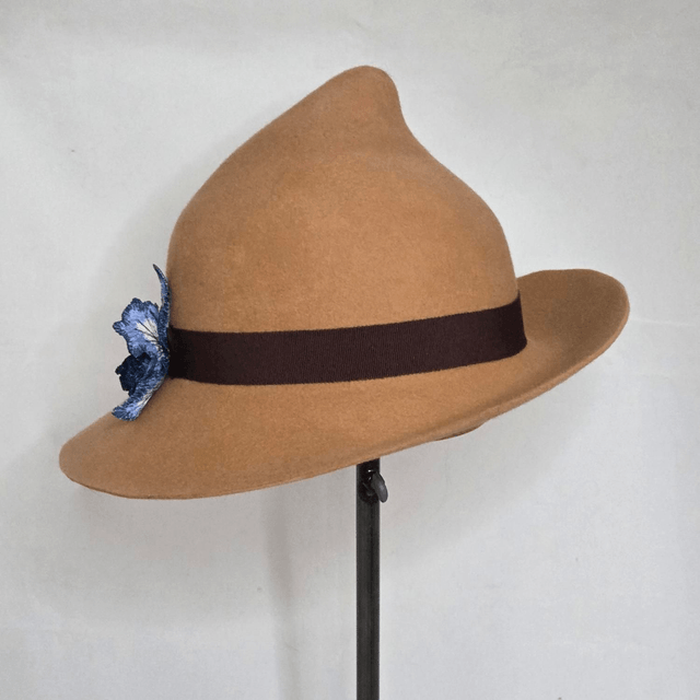 Chapeau Flower large avec fleur en broderie 3D