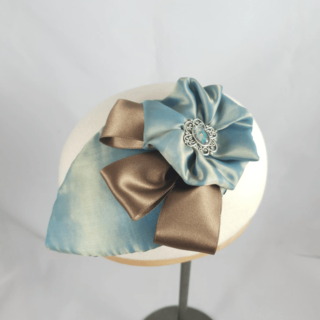 Fascinator goutte pétrole à cocarde