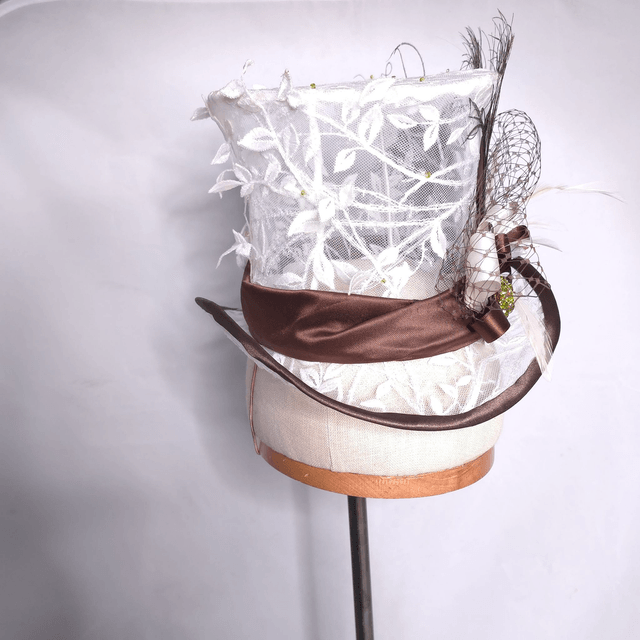 Midi Mad Hatter en dentelle
