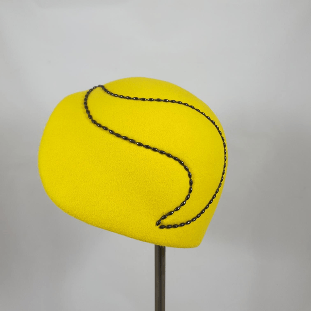 Cloche Lemon asymétrique