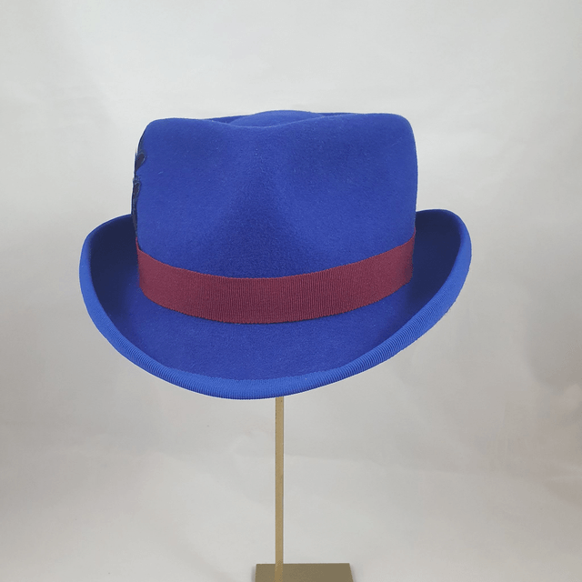 Trilby bleu et bordeau