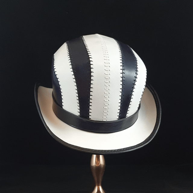 Melon en cuir noir et blanc
