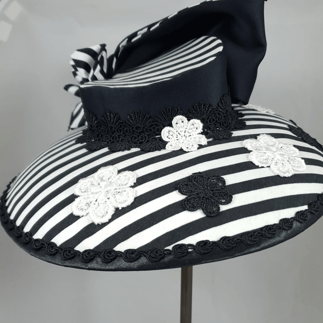 Midi Capeline Beetlejuice