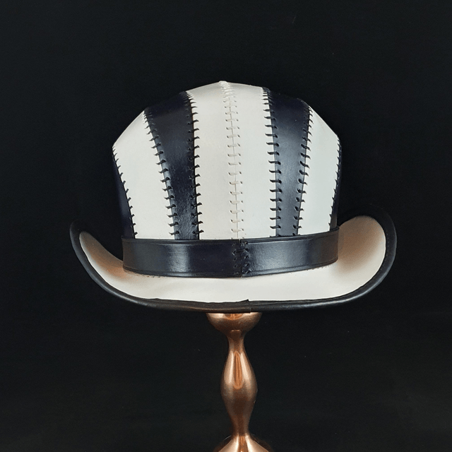 Melon en cuir noir et blanc