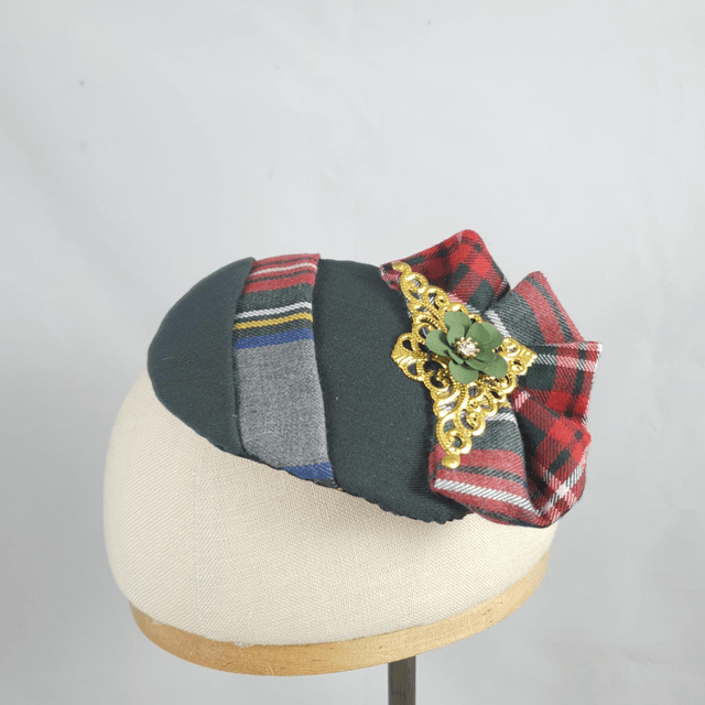 Fascinator oval - Scottish