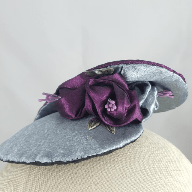 Double fascinator - pourpre et bleu argenté