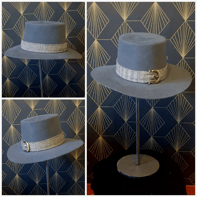 Chapeau de pèlerin en feutre velours gris