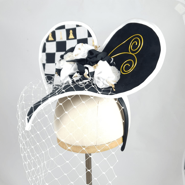 Coiffe coeur noire et blanche