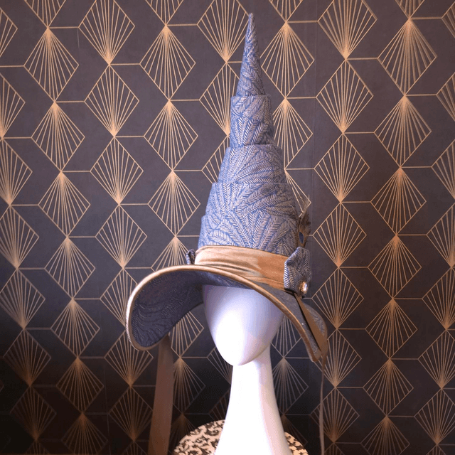 Chapeau de sorcière bleu