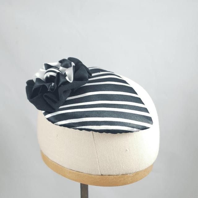Fascinator goutte - ligné noir et blanc