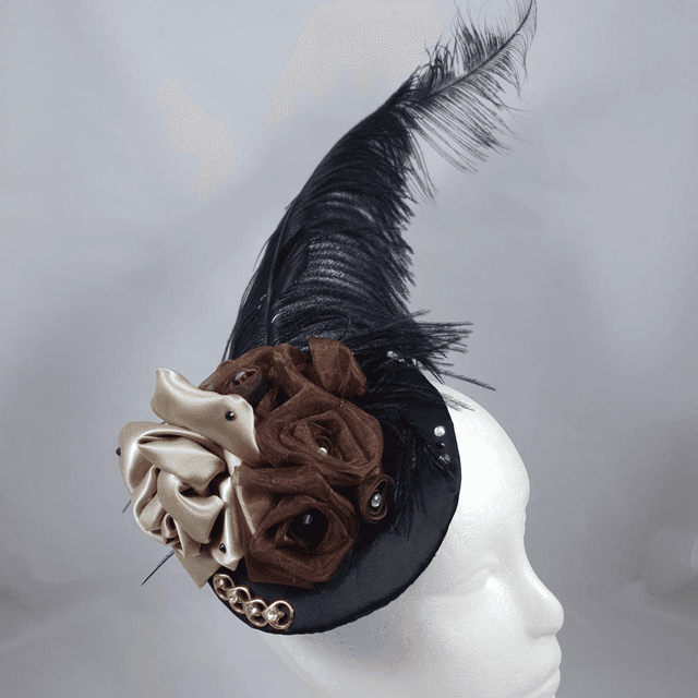 Fascinator noir à plume d&#039;autruche